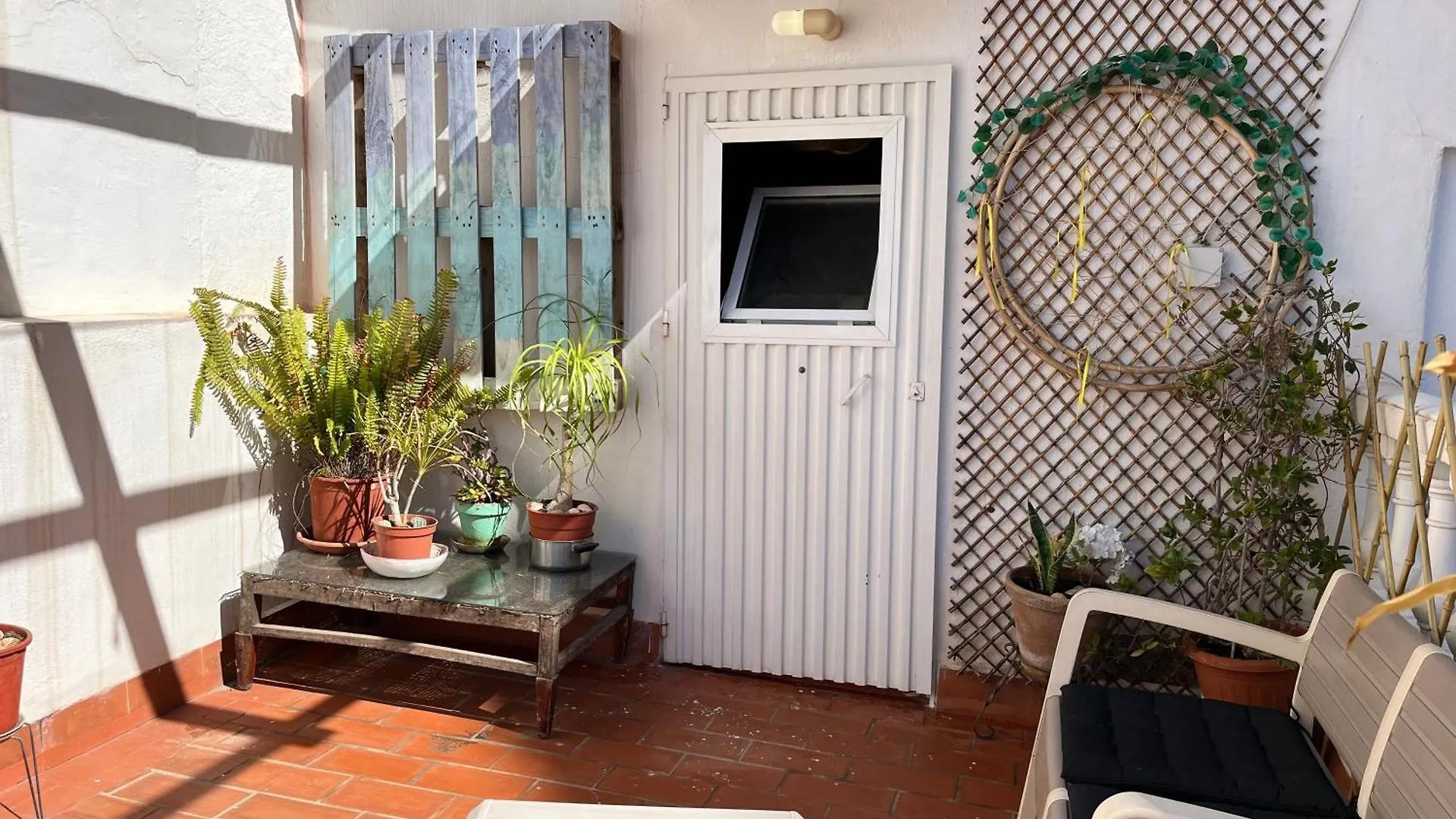Konukevi Habitacion En Calle Molino Málaga