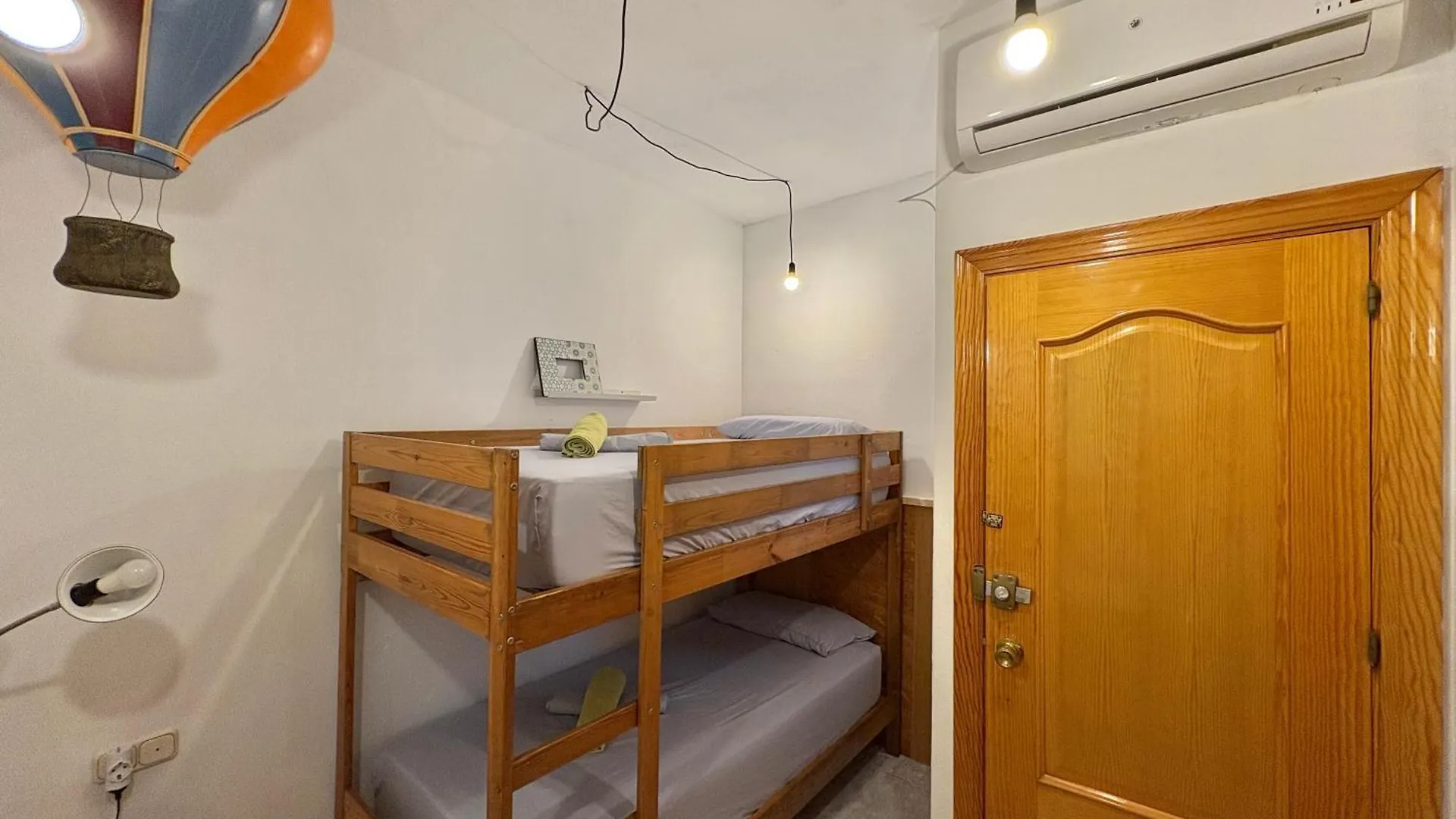 Habitacion En Calle Molino Málaga İspanya