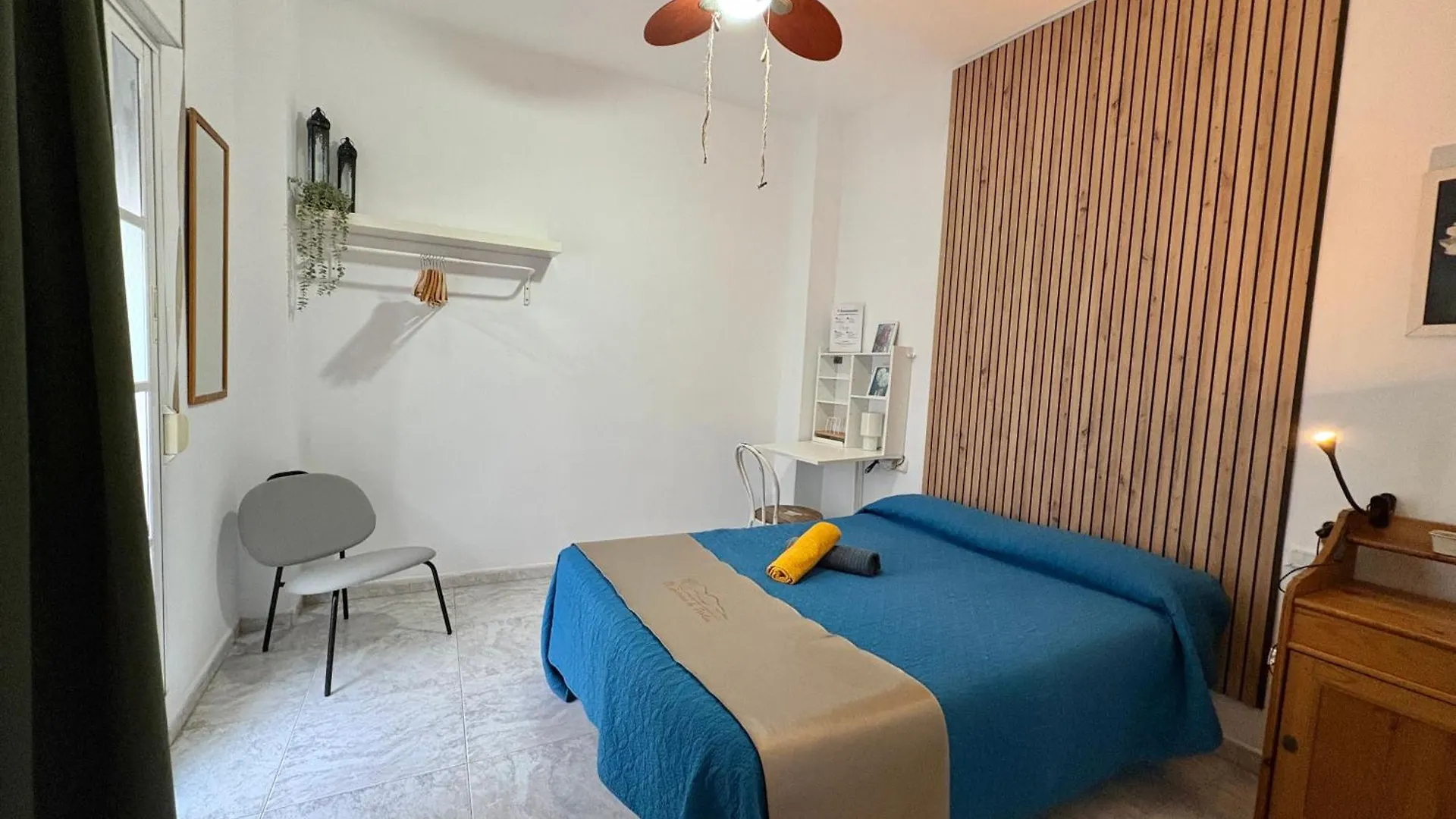Habitacion En Calle Molino Málaga 0*,  Espagne