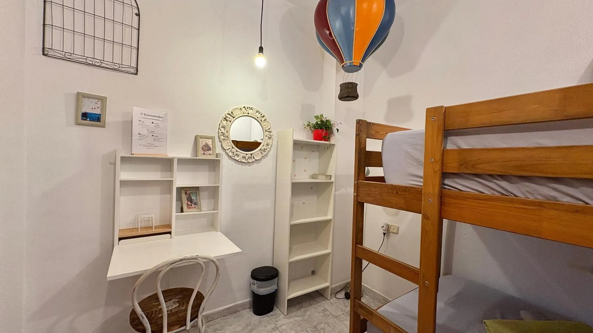 Habitacion En Calle Molino Málaga 0*,  Espagne