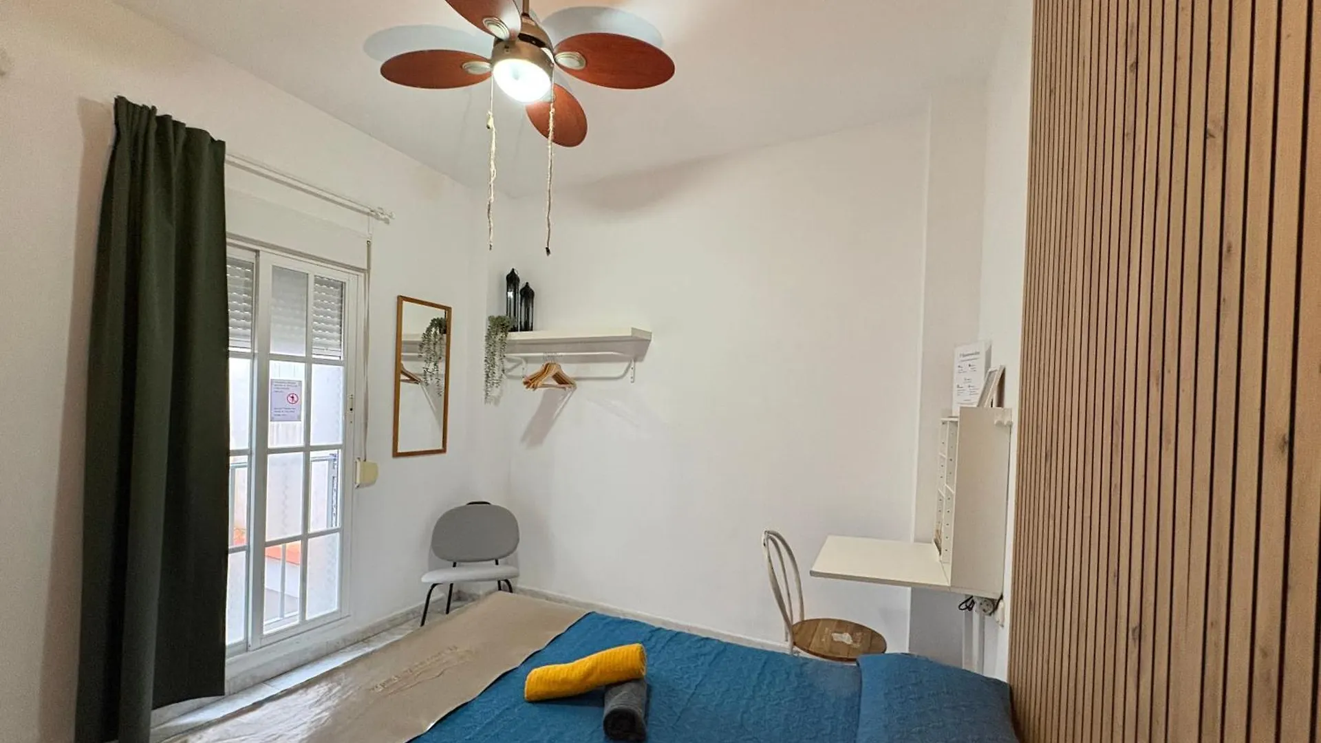 Habitacion En Calle Molino Málaga