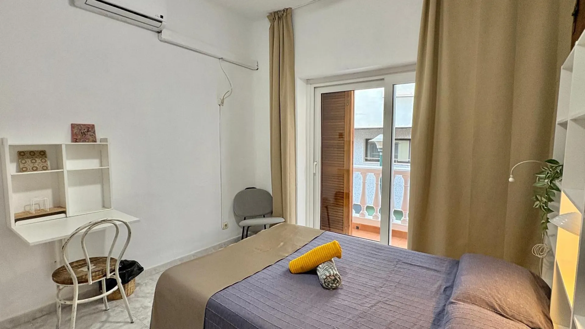 Habitacion En Calle Molino Málaga Maison d'hôtes