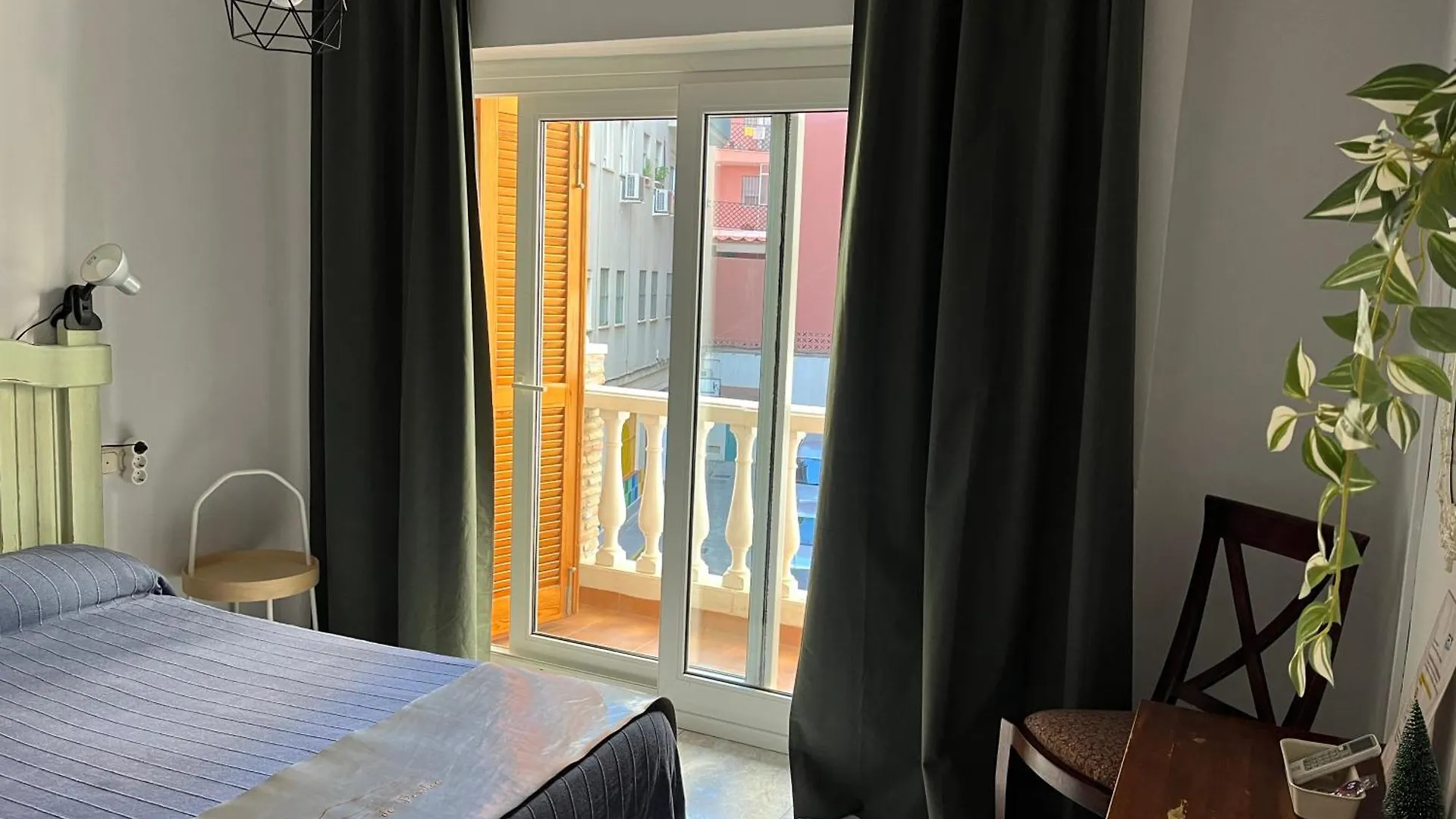 Habitacion En Calle Molino Málaga Pensionat